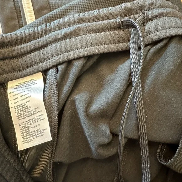 ⭐️ ADIDAS Men’s Tricot 3 Stripe XL Athletic Pants - Picture 7 of 10